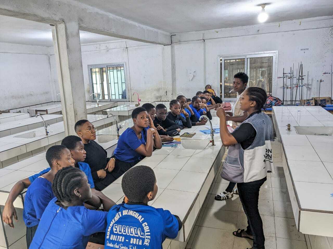 WhatsApp_Image_2023-12-22_at_08